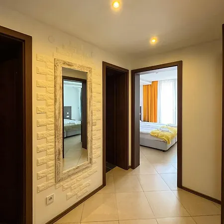 2 Bedroom Oliver In Marina Apartmán *